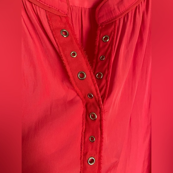 CHICOS Cherry Red Batwing Swing Blouse Grommet Accents Sz 3 XL - Picture 7 of 12